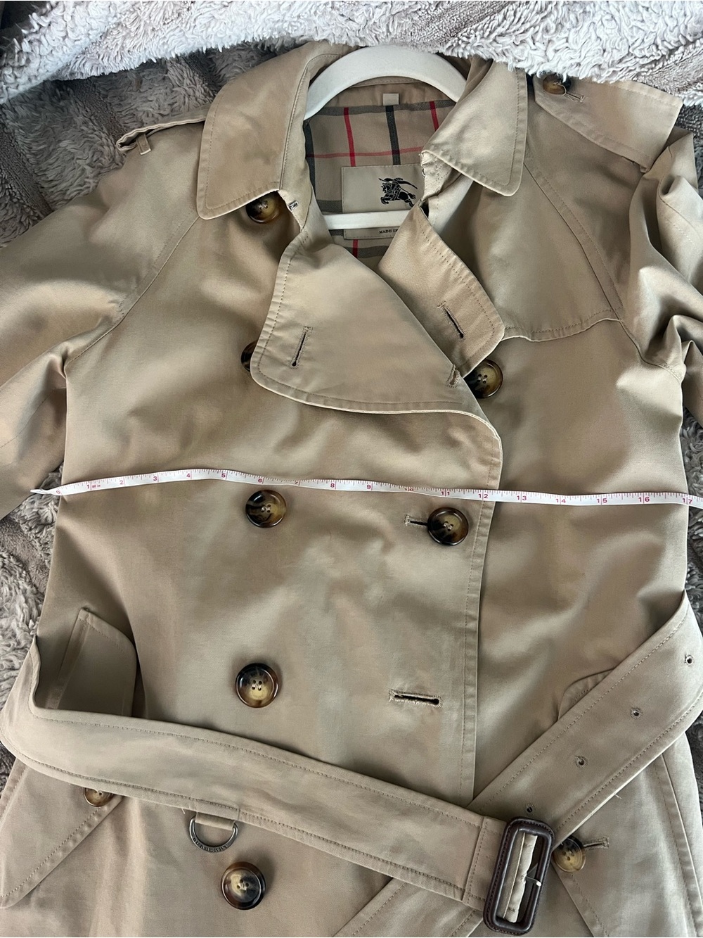 Burberry Khaki Trench Coat with Signature Check Lining - Picture 13 of 16